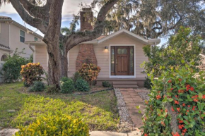 Bright Sarasota Bungalow - 5 Mi to Siesta Beach!